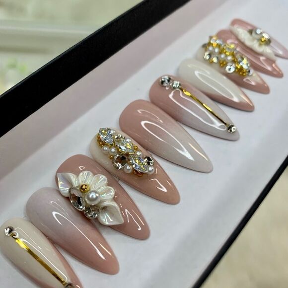 Elegant Bling Custom Press On Nails | High Quality Nails | Handmade - Picture 2 of 9